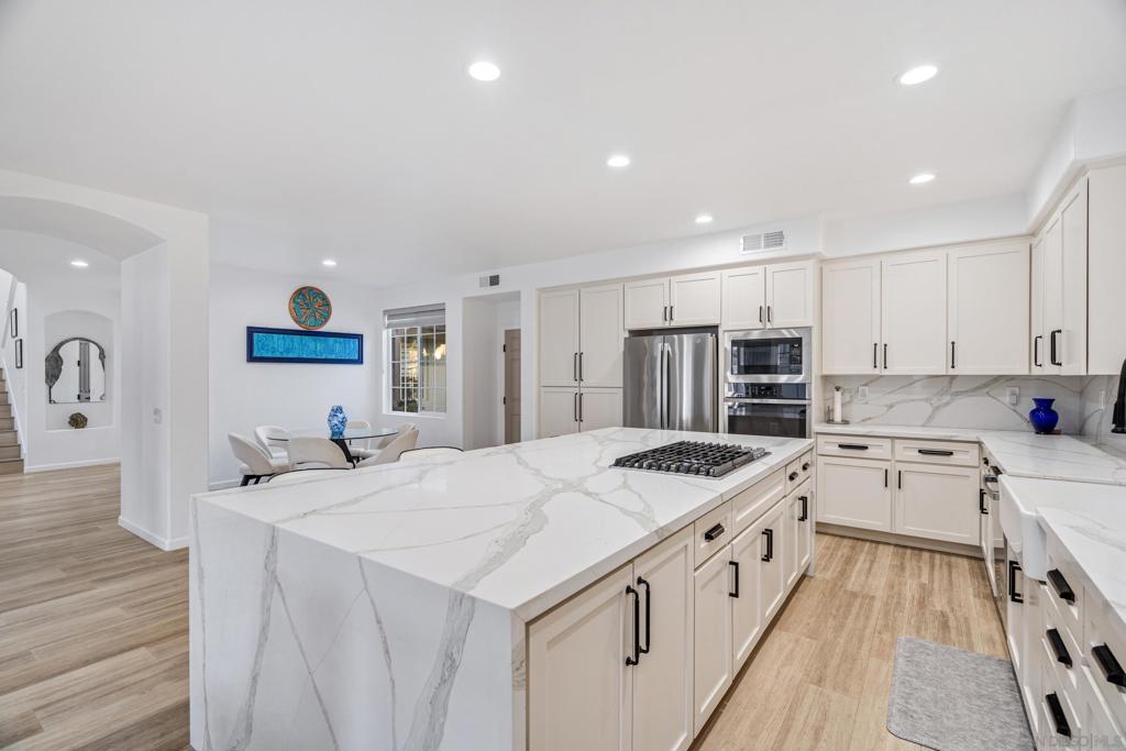 550 Echo Lane - photo 7