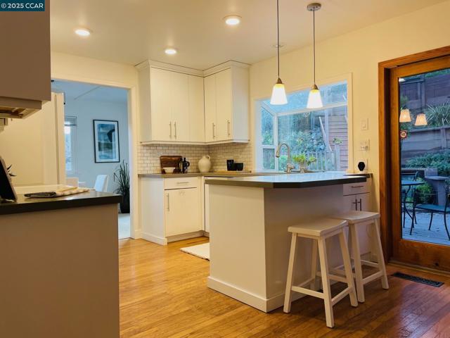847 Maison Way, Richmond CA: https://media.crmls.org/mediaz/de9c5b52-e237-4c6b-9fbc-cd4778ab647d.jpg