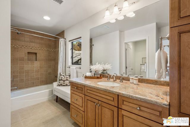 13 Cahuilla Hills Drive, Palm Springs CA: https://media.crmls.org/mediaz/de9dd246-2153-4068-aa8c-2598556970b6.jpg