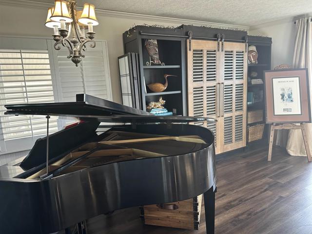 Detail Gallery Image 8 of 31 For 1930 W San Marcos Bld #263,  San Marcos,  CA 92078 - 2 Beds | 2 Baths