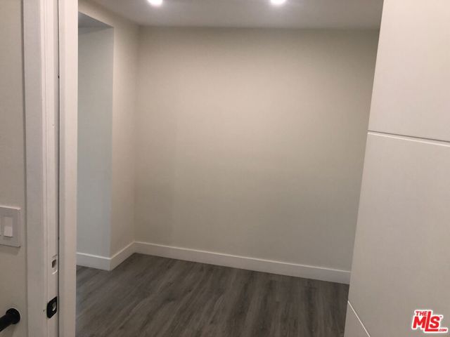 6900 Treasure Trail, Los Angeles CA: https://media.crmls.org/mediaz/de9e3e96-ff23-4d73-8c34-b75db6187a84.jpg