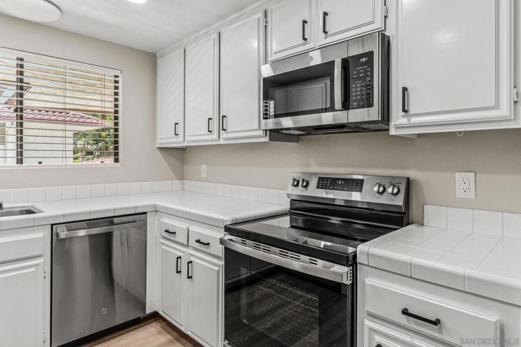4225 Asher - photo 3