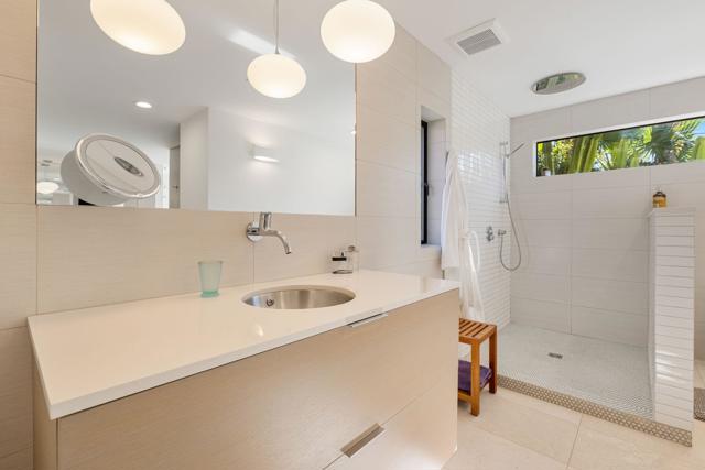 73717 Agave Lane, Palm Desert CA: https://media.crmls.org/mediaz/de9f4a24-cc9a-4328-bcff-74a819708231.jpg