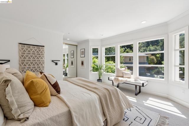 Image 30 of 57 For 23 Valant Place