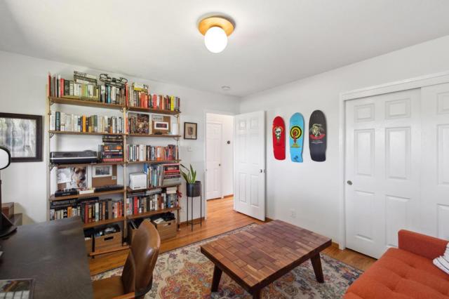 300 4th Street, Montara CA: https://media.crmls.org/mediaz/dea0622e-5f23-4a81-89ca-d1b1304067d7.jpg