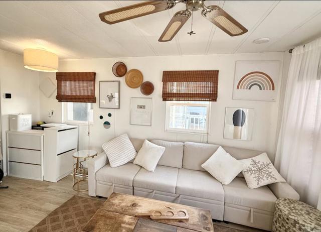 Image 6 of 41 For 74711 Dillon Rd Spc 1013