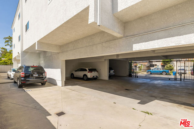 1540 260th Street, Harbor City CA: https://media.crmls.org/mediaz/dea11729-77be-4e18-92be-56440e6361fa.jpg
