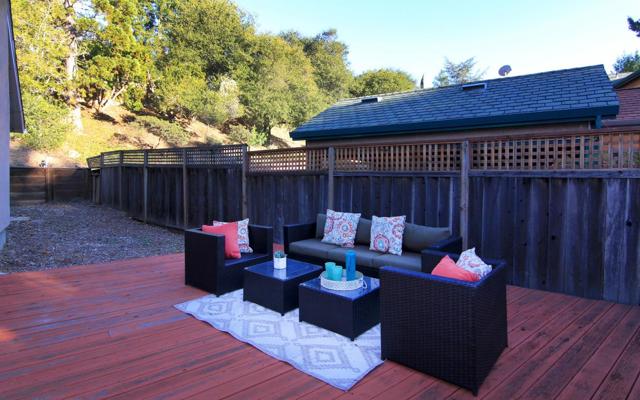 23416 Sunset Drive, Los Gatos CA: https://media.crmls.org/mediaz/dea17ae5-c9b4-4e48-911d-2e19ae7fcc63.jpg