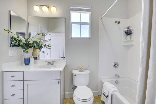 308 Whidbey Lane, Redwood City CA: https://media.crmls.org/mediaz/dea1fb8f-d4fd-4812-8b02-f675c91003ab.jpg