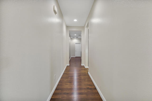 Image 17 of 49 For 37897 Chesterfield Street