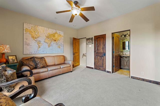 12220 Heritage Way, Gilroy CA: https://media.crmls.org/mediaz/dea38a08-b676-4e52-84d3-2122524efafe.jpg