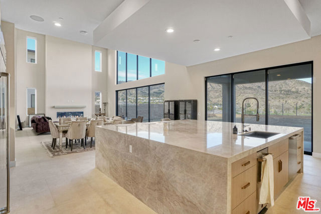 11848 N Hillsborough Lane, Porter Ranch CA: https://media.crmls.org/mediaz/dea3aed1-091f-489f-8572-711af1bd9fc5.jpg