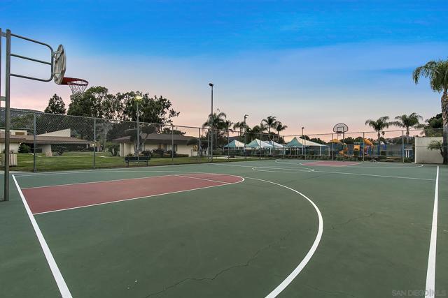17162 Poblado Ct, San Diego CA: https://media.crmls.org/mediaz/dea42124-3194-4e38-9b53-c534656f9f95.jpg