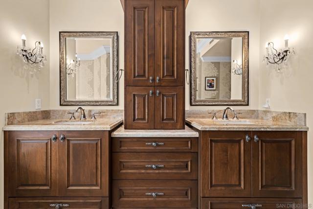 2500 6th Ave, San Diego CA: https://media.crmls.org/mediaz/dea4ac2e-9ad6-4099-960d-0e2e0e844ea7.jpg