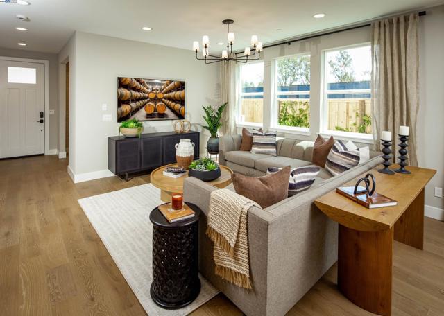 344 Waypoint Drive, Napa CA: https://media.crmls.org/mediaz/dea55cca-c7c5-43ac-98c9-76e880a8f21d.jpg