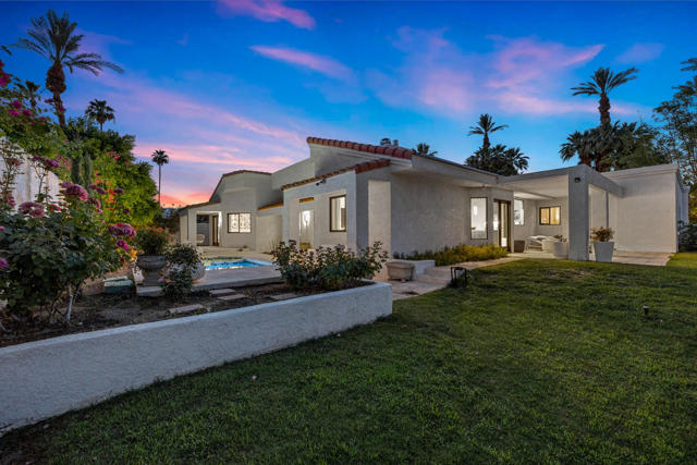 75465 Montecito Drive, Indian Wells CA: https://media.crmls.org/mediaz/dea56810-6734-4da1-a6d1-d7031d39cabd.jpg