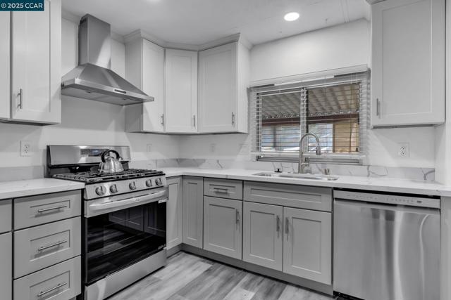 2113 Dalis Drive, Concord CA: https://media.crmls.org/mediaz/dea598b0-9588-4cca-9b92-caeb5920c225.jpg