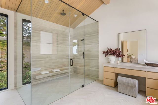 1749 Mandeville Lane, Los Angeles CA: https://media.crmls.org/mediaz/dea5d92d-94c3-44a5-8188-50ee4a76dfd1.jpg