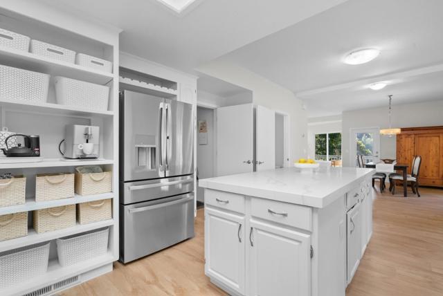 3580 Misty Lane, Aptos CA: https://media.crmls.org/mediaz/dea60fde-ca16-483b-ad0f-814d87a13e5e.jpg