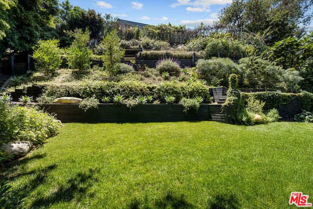 Drew Fenton | 327 E Rustic Road Santa Monica CA | MLS: 7265256