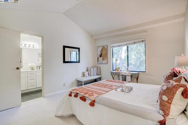 Image 25 of 51 For 6047 Joaquin Murieta Ave  F