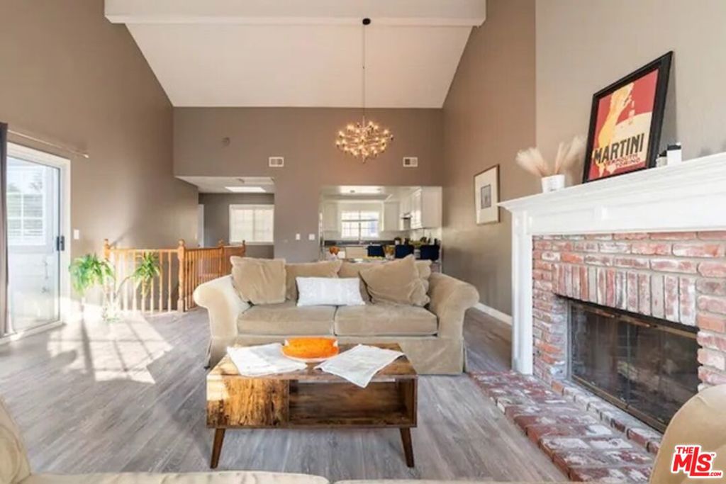 2603 Vanderbilt Lane #2