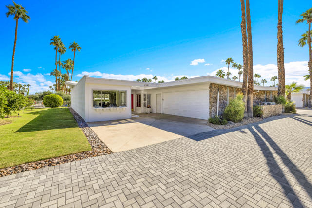 2400 S Palm Canyon Drive, Palm Springs CA: https://media.crmls.org/mediaz/dea8d3e0-7145-4a7b-bf73-c217e90acad6.jpg
