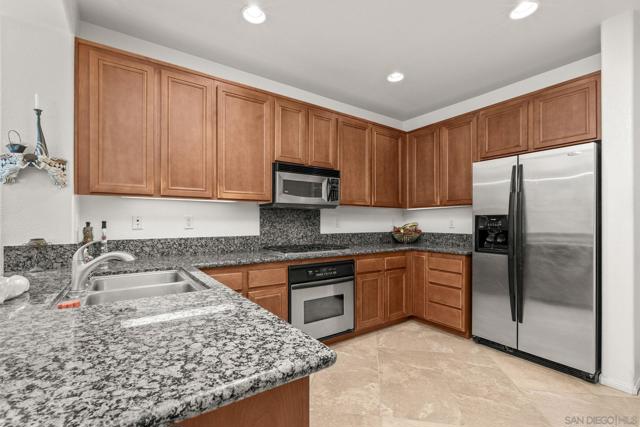 13033 Lamia Point, San Diego CA: https://media.crmls.org/mediaz/dea93225-9d71-4d33-9b52-540dbe1bfd27.jpg