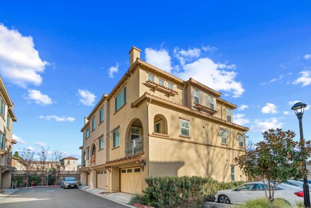 34559 Clydesdale Terrace, Fremont CA: https://media.crmls.org/mediaz/dea9a065-0599-462b-a9eb-9e4cd9f8f57c.jpg