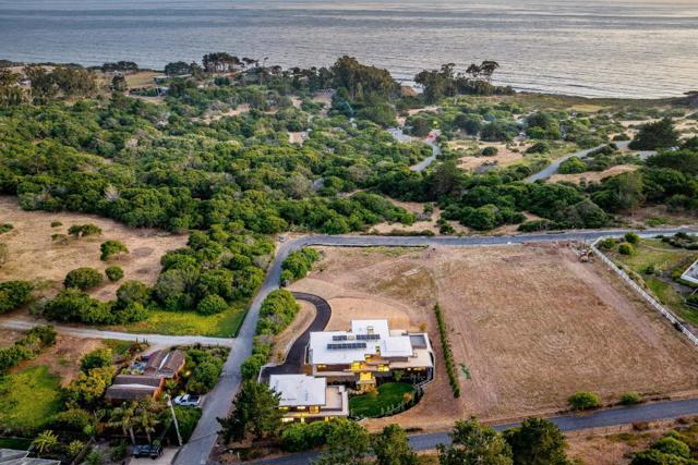 600 Sea View Terrace, La Selva Beach CA: https://media.crmls.org/mediaz/deab0ec2-caa9-4c6a-b5d3-401f5f52eecb.jpg