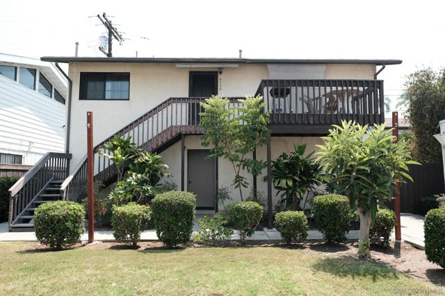 4757 Kensington Dr, San Diego CA: https://media.crmls.org/mediaz/dead01a9-ea69-470d-8ae9-54f3abd1440b.jpg