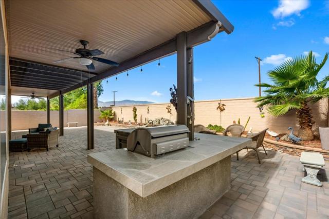 39313 Camino Las Hoyes, Indio CA: https://media.crmls.org/mediaz/dead2697-0509-4337-9e9a-213f233c4dba.jpg