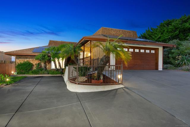 6667 Edmonton Ave, San Diego CA: https://media.crmls.org/mediaz/dead5841-49bd-428a-bf62-f82f3e02c406.jpg