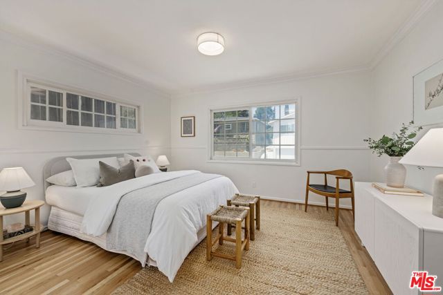 3228 Sagamore Way, Los Angeles CA: https://media.crmls.org/mediaz/deae3bf6-06bf-4195-b42b-21490666811b.jpg