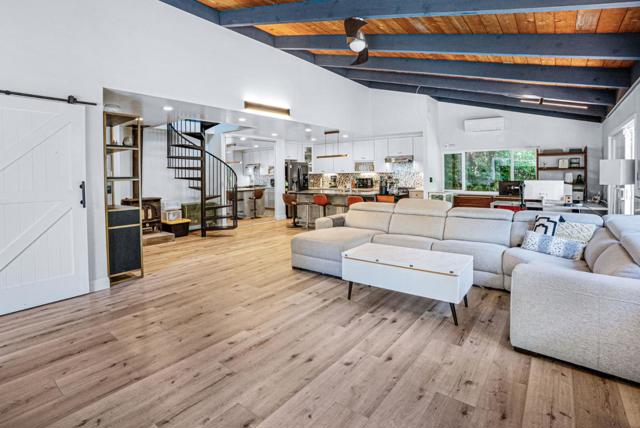 19150 Beardsley Road, Los Gatos CA: https://media.crmls.org/mediaz/deaef438-f891-41f1-a5b2-421ec0074352.jpg