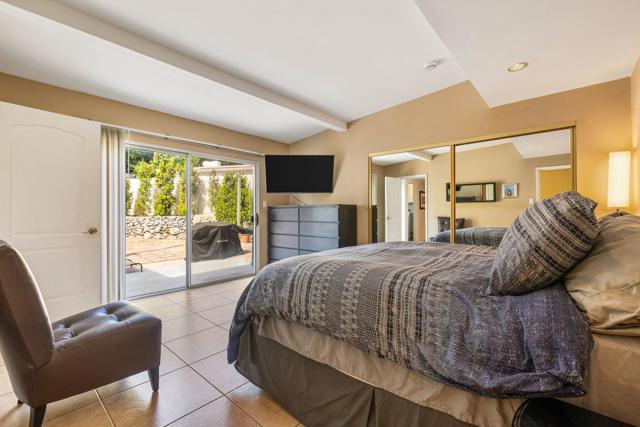 68079 Vista Del Valle, Cathedral City CA: https://media.crmls.org/mediaz/deaf2f49-850b-48fc-9527-bb7917d0d01a.jpg