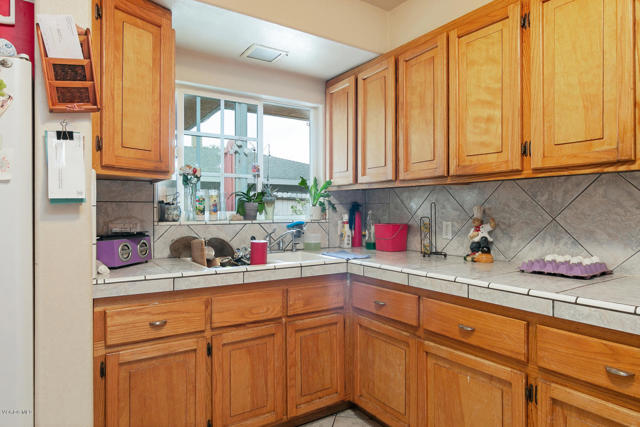 733 N M Street, Oxnard CA: https://media.crmls.org/mediaz/deb14732-92a7-4454-acb8-465f68584709.jpg