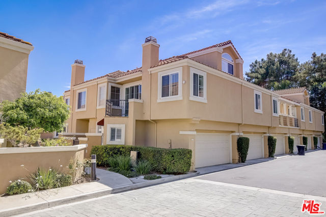 12 OVERTURE Lane Aliso Viejo, California 12 OVERTURE Lane