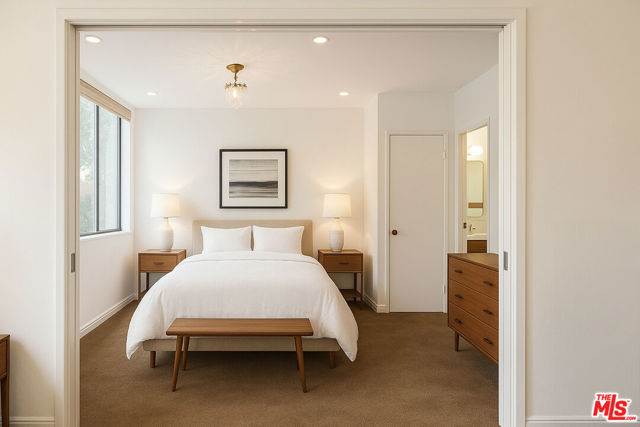 865 Comstock Avenue, Los Angeles CA: https://media.crmls.org/mediaz/deb23fa4-b449-4998-b68a-922aaca61886.jpg