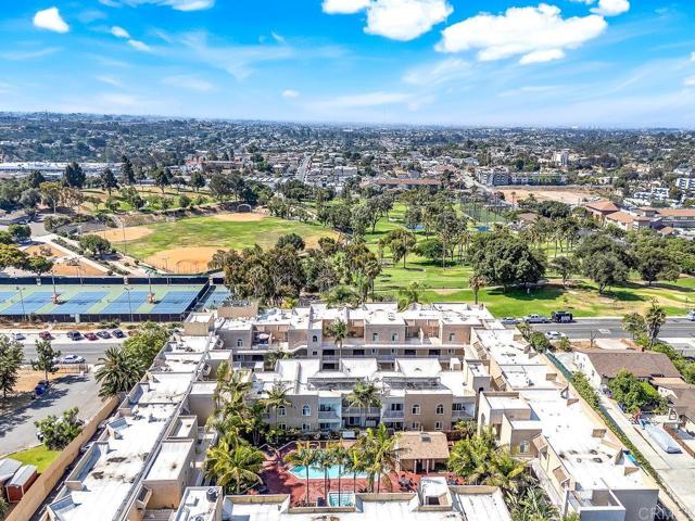 5252 Orange Avenue, San Diego CA: https://media.crmls.org/mediaz/deb27bd1-56b0-4135-9b0a-bea675eb831f.jpg