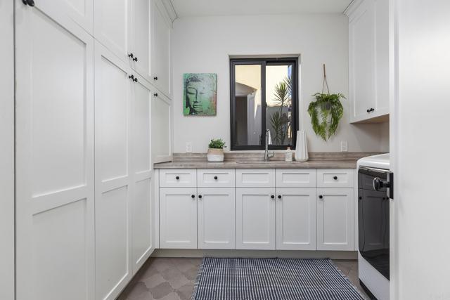 328 AMY WAY, Alpine CA: https://media.crmls.org/mediaz/deb3261e-27d6-40d4-a41b-3cde2be69eaf.jpg