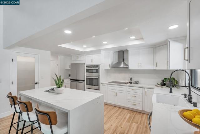 1821 S Main St, Walnut Creek CA: https://media.crmls.org/mediaz/deb78954-1f71-43de-8670-2027f48e3485.jpg