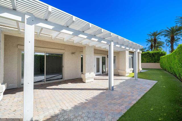 48211 Vista De Nopal, La Quinta CA: https://media.crmls.org/mediaz/deb7e048-42ee-4759-9e8c-42f314afe04c.jpg