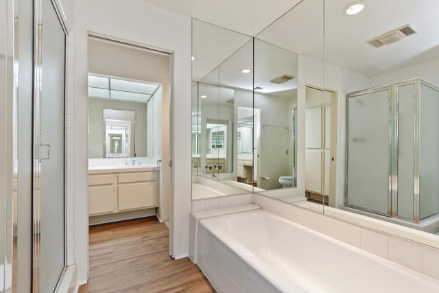425 Forest Hills Drive, Rancho Mirage CA: https://media.crmls.org/mediaz/deb809aa-2453-4bef-ae34-824728df6b85.jpg