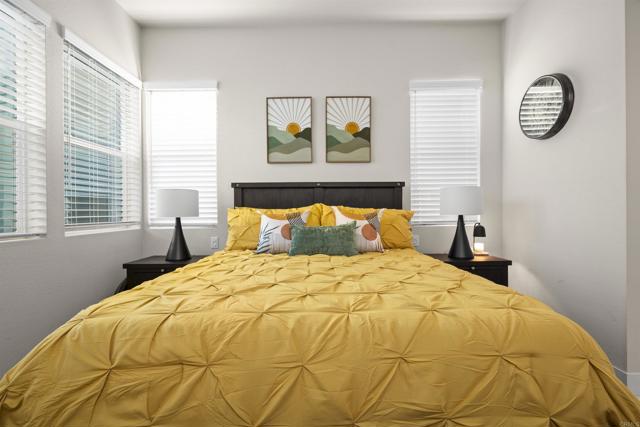 Detail Gallery Image 20 of 50 For 2049 Bravo Loop #6,  Chula Vista,  CA 91915 - 3 Beds | 3 Baths