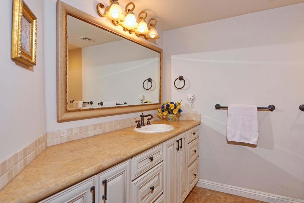 7555 Eads Ave - photo 16