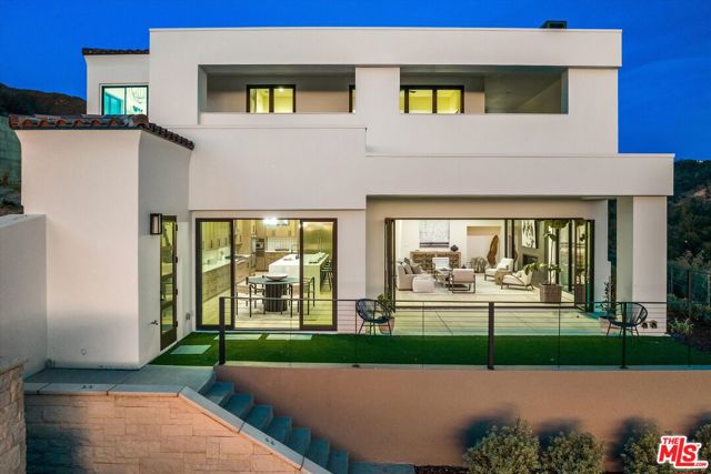 2082 Las Canoas Road, Santa Barbara CA: https://media.crmls.org/mediaz/deb8bf1d-eeda-440b-b245-5017131dcb6a.jpg