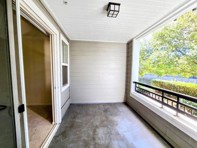 1982 W Bayshore Road, East Palo Alto CA: https://media.crmls.org/mediaz/deb8e788-278e-432e-9dbe-4804f14980e8.jpg