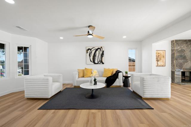 Detail Gallery Image 4 of 51 For 2858 Lehigh Ct, Oceanside,  CA 92056 - 5 Beds | 2/1 Baths