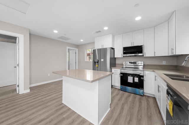 3335 37 S Barcelona St., Spring Valley CA: https://media.crmls.org/mediaz/deba5b60-99a5-4013-8d16-fef86bfc2b17.jpg